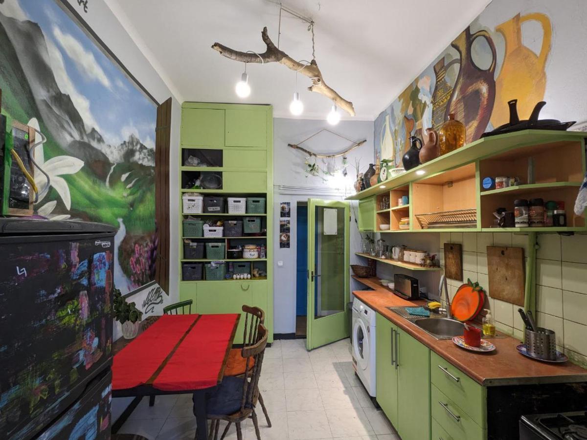 Namaste Hostel Тбілісі Екстер'єр фото